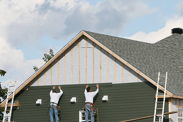 Professional Siding technician working in Drewryville, VA
